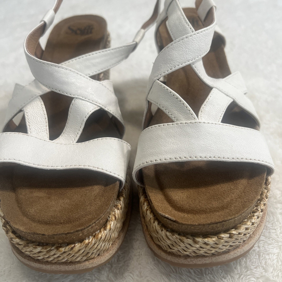NWT Sofft Women's Devyn Sz 9.5 Wedge Sandals White Leather Open Toe Ankle Strap - Picture 3 of 16